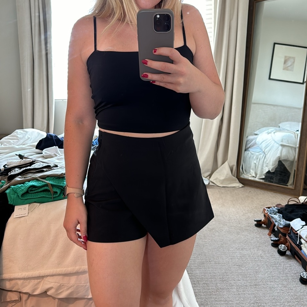 Black mini skort